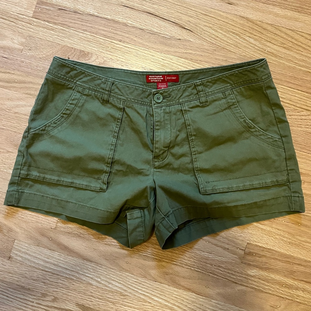Eastern Mountain Sports Women’s Green Shorts